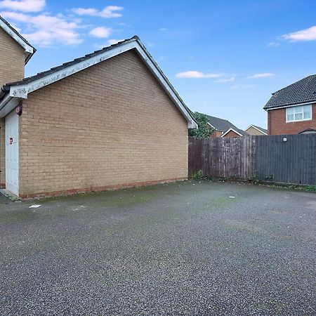 Comfortable Stylish Townhouse In Ashford Sleeps 5 Netflix 2 Parking Spaces Perfect For Contractors And Families Экстерьер фото
