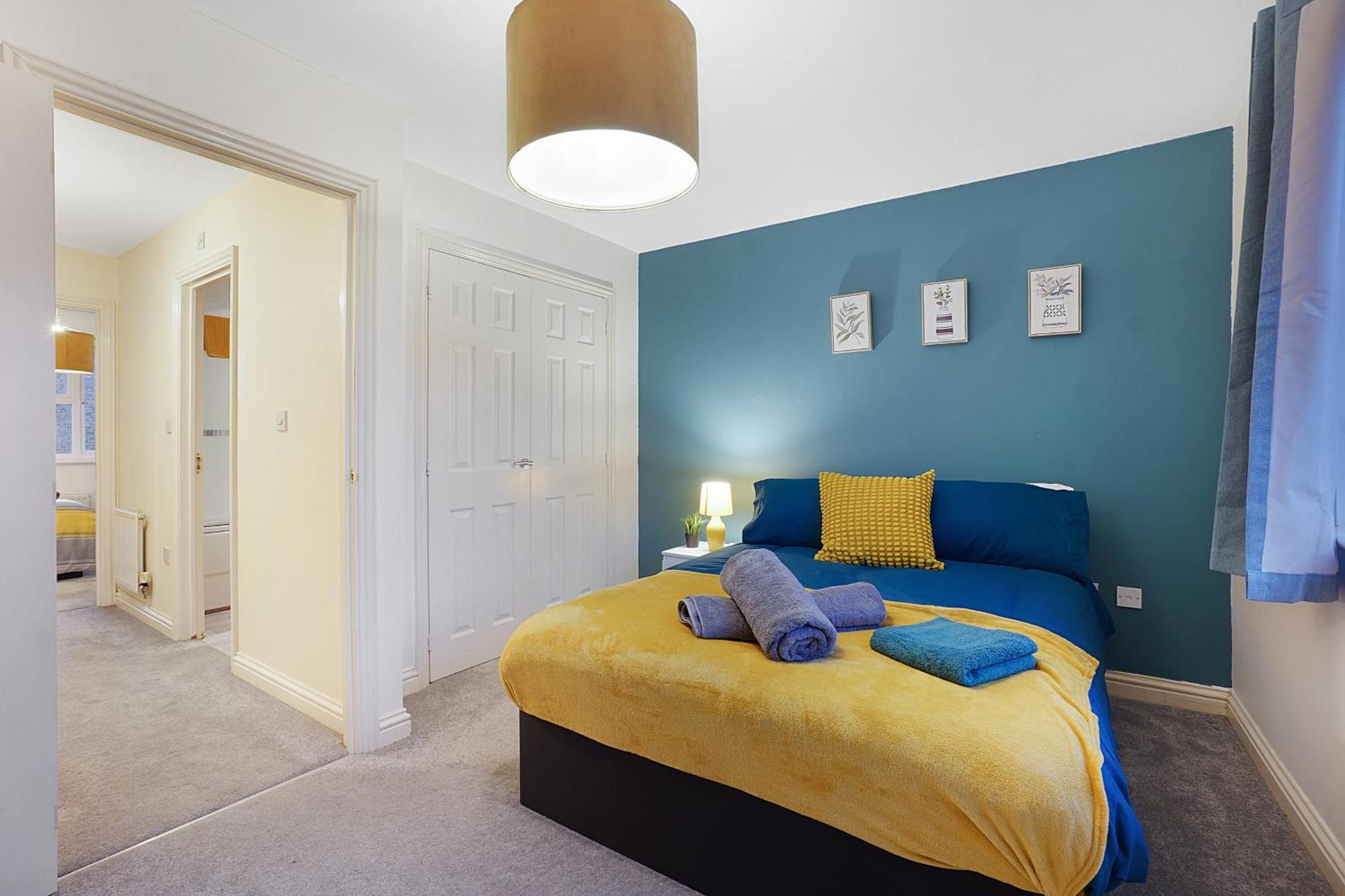 Comfortable Stylish Townhouse In Ashford Sleeps 5 Netflix 2 Parking Spaces Perfect For Contractors And Families Экстерьер фото